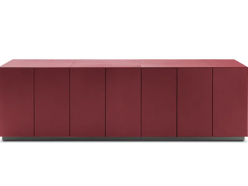 Madia Ceo Cube rivestita in pelle di Poltrona Frau