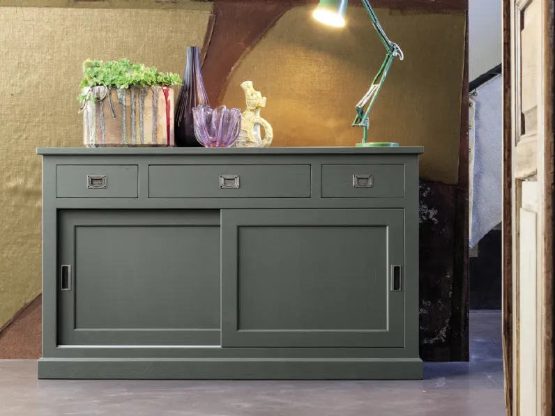 Madia English in legno laccato di Devina Nais