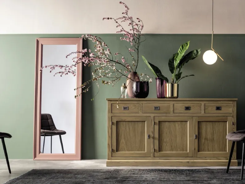 Madia English in legno di Devina Nais