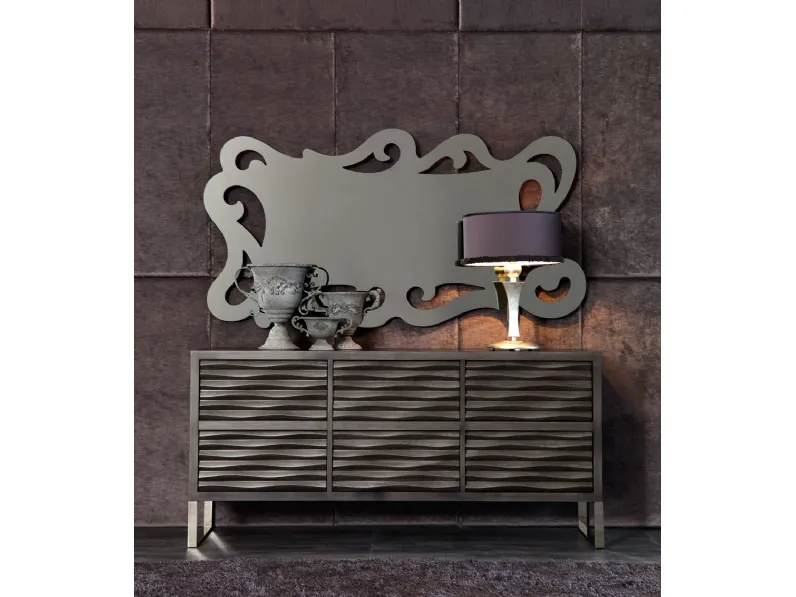 Madia n legno con sei cassetti e piedini in metallo Ebon di Cortezari