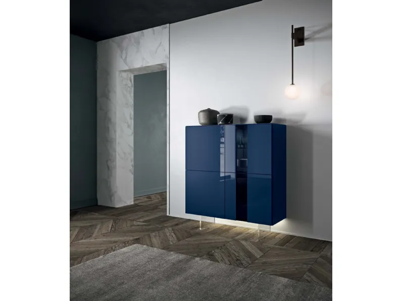 Madia Alta I-Modul Art in laccato lucido con piedini in metacrilato trasparente di Presotto