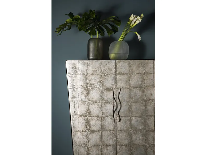 Madia Alta in legno decorato con cornice perimetrale in ferro Icaro Cabinet di Cantori