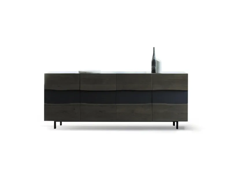 Madia Iron Twins di Devina Nais