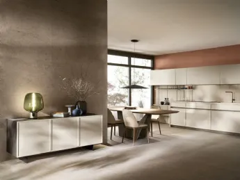 La Madia Living Poetica di Scavolini unisce eleganza e funzionalità in un design essenziale.