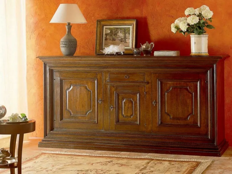 Madia classica 313 in legno massello a tre ante e un cassetto di Paganelli