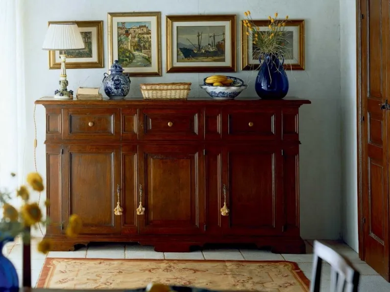 Madia classica in legno massello a tre ante e tre cassetti 329 di Paganelli