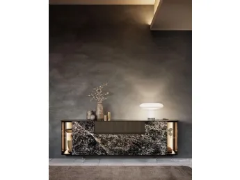 La Madia Horizon Glass 1035 di Mobilgam combina eleganza e funzionalità.