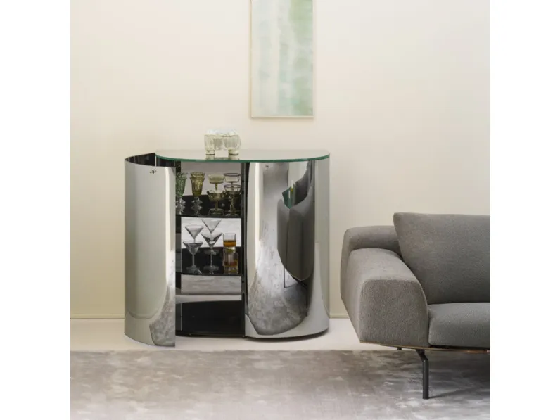 Madia Oltralpe in cristallo specchiato dalle forme curve e morbide di Glas Italia