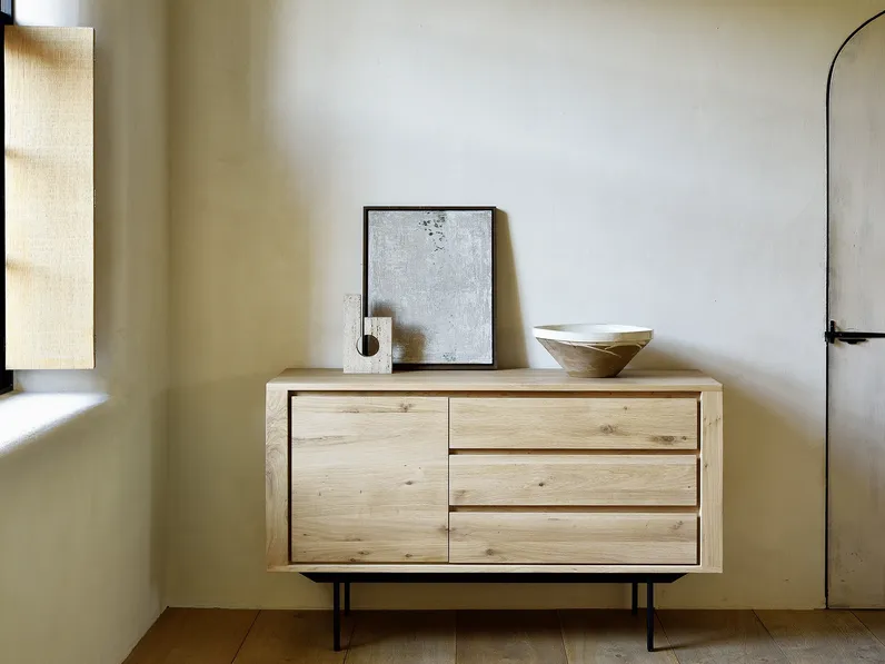 Madia Shadow con cassetti di Ethnicraft