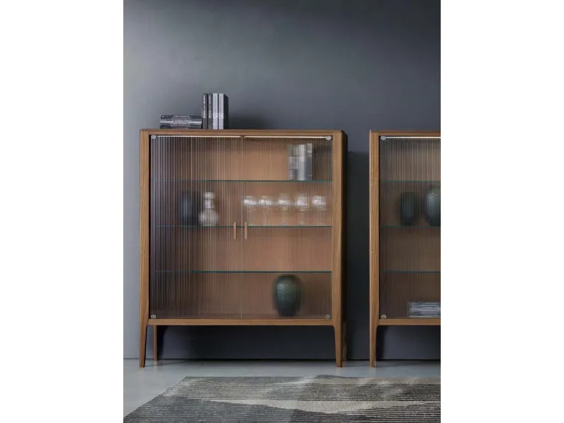 Madia Alta in vetro e noce Shanghai Vetrina di Modesign