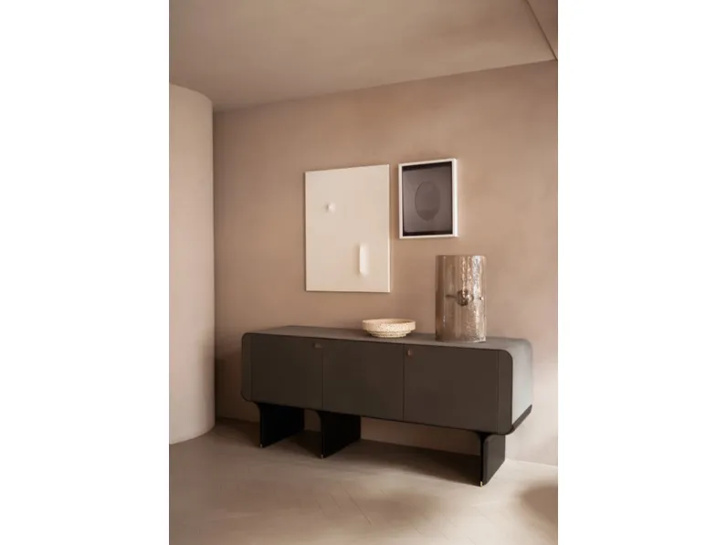 Madia Stami Sideboard in legno rivestito in pelle di Gallotti&Radice