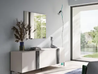 La Madia Stilo di Orme è un elemento essenziale per arredare con stile.
