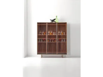 Madia York 3 ante: la vetrina di Modesign che unisce design e funzionalità.