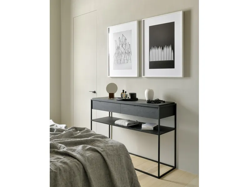 Mobile ingresso Consolle Monolit in rovere nero di Ethnicraft