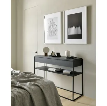 Mobile ingresso Consolle Monolit in rovere nero di Ethnicraft