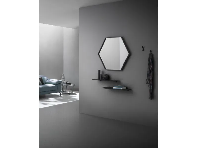 Mobile ingresso realizzato con mensole in HPL Cross di La Primavera