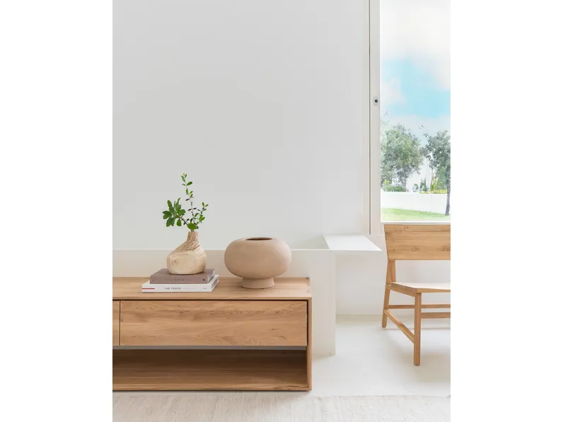 Mobile Porta Tv Nordic in rovere di Ethnicraft