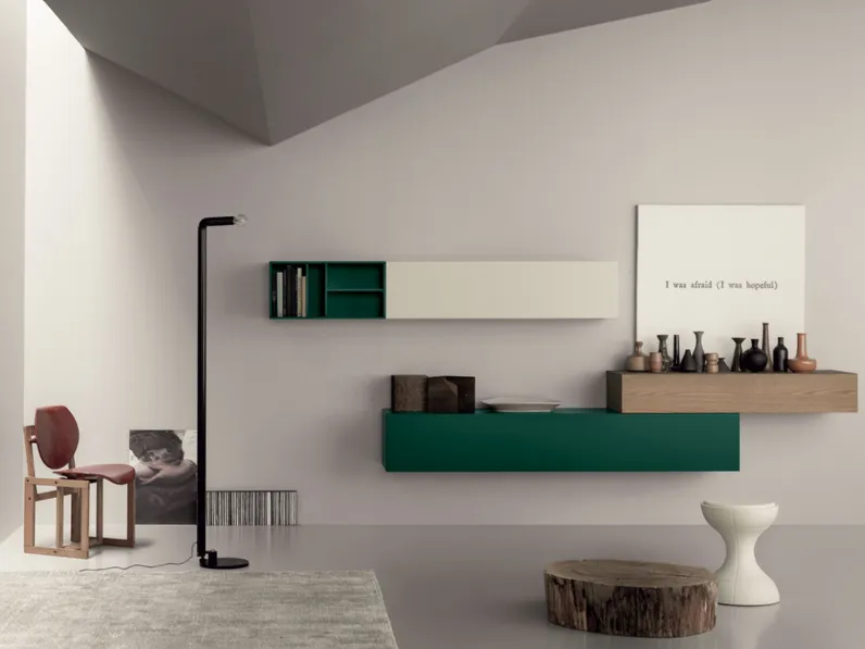 Parete Attrezzata sospesa in laccato opaco e frassino All Day 07 di Md House