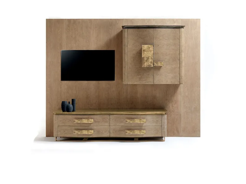 Parete Attrezzata in legno massello di acero crudo sabbiato con top e maniglie in foglia bronzo Art C061 di Vittorio Grifoni