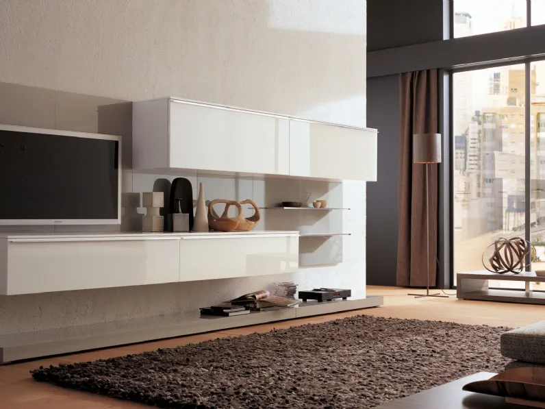 Parete Attrezzata Tao 23 in laccato lucido di Misuraemme