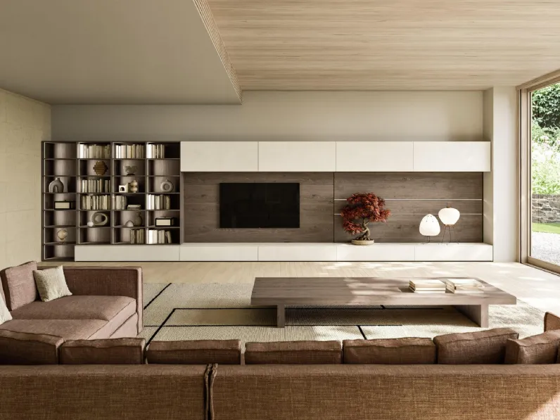 Parete Attrezzata Modula Composizione 02 in ceramica bianco calce e impiallacciato rovere di Snaidero