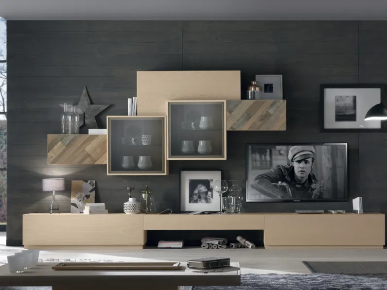 Parete Attrezzata in frassino e legno antico con pensili in vetro fumè Spazio Contemporaneo comp 03 di Euromobili