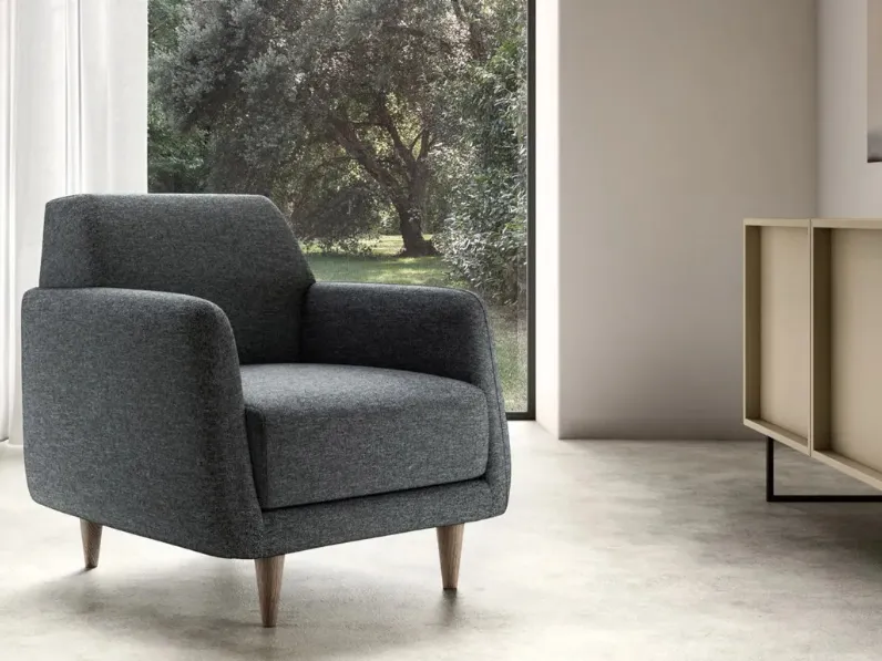 Poltroncina Adele di Doimo Salotti
