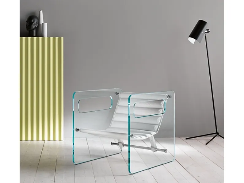 Poltroncina con seduta regolabile in pelle e struttura in vetro Naked di Tonelli