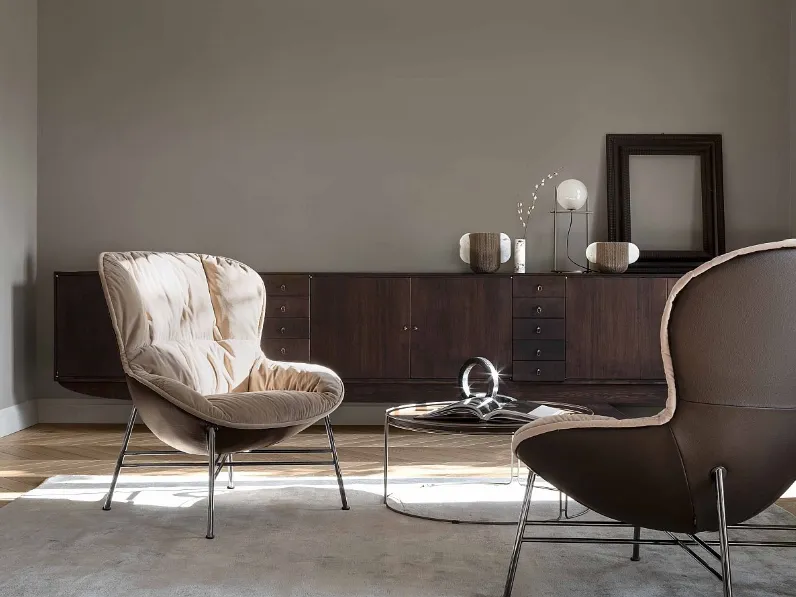 Poltrona in tessuto con gambe in metallo Softy di Ditre Italia