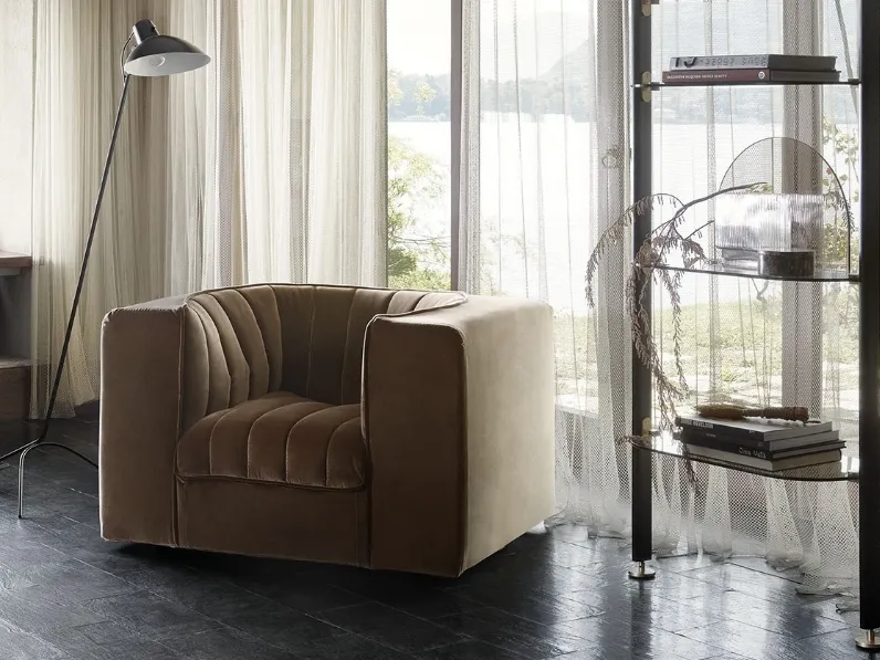 Poltrona in tessuto 9000 di Arflex