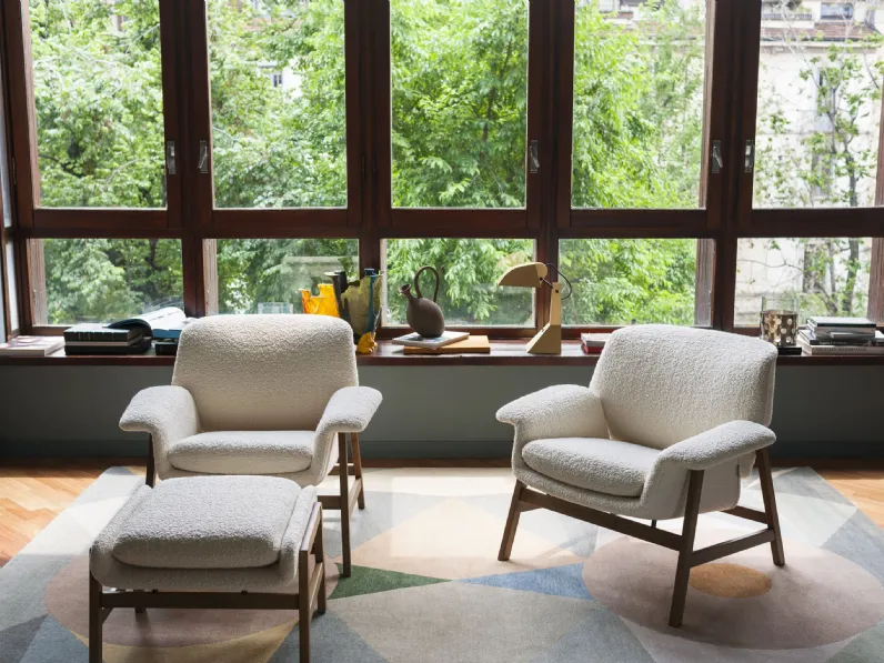 Poltroncina in tessuto Agnese di Tacchini