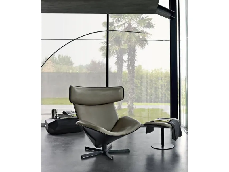 Poltrona di design Almora di B&B Italia