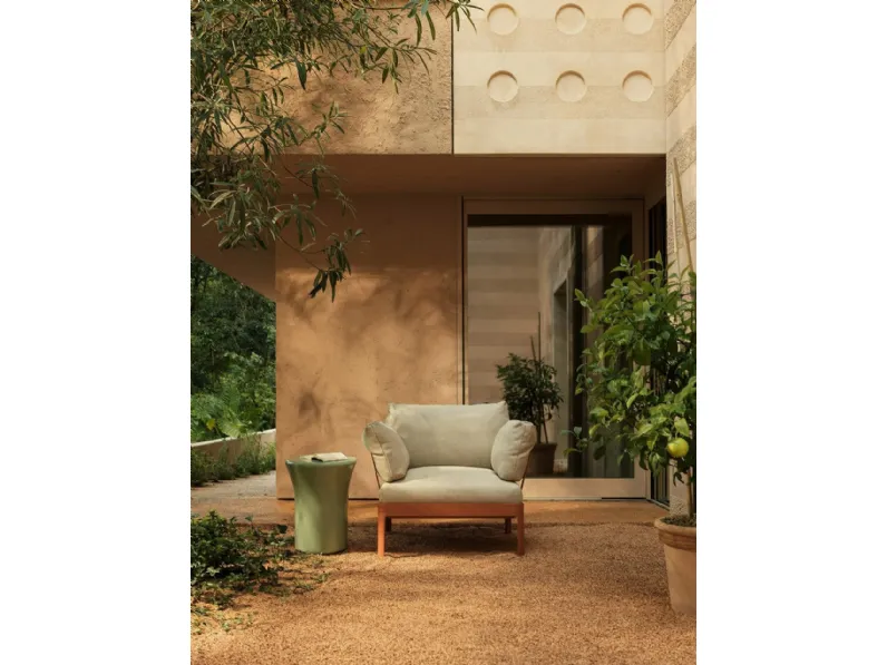 Poltrona AluAlu con cuscini imbottiti di Kristalia