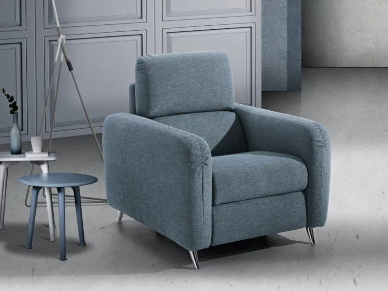 Poltrona relax in tessuto con piedini in metallo Asti di Biel