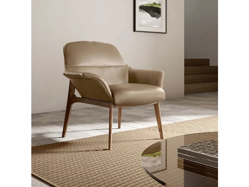 Poltroncina in pelle Aura con schienale basso di Natuzzi