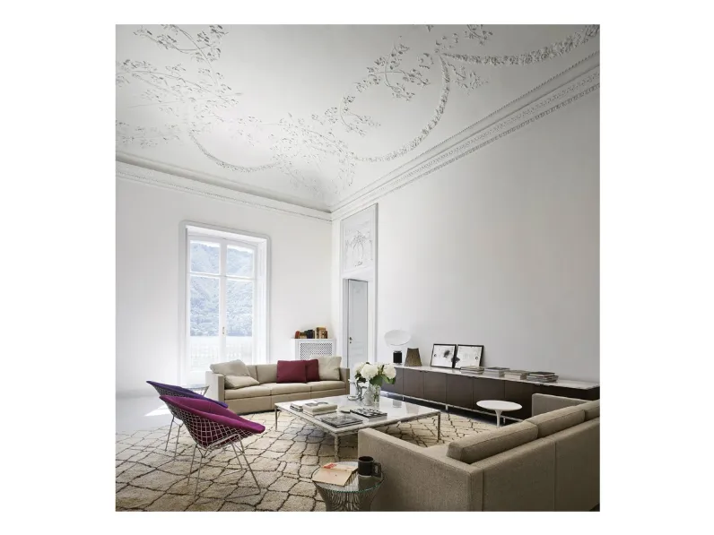 Poltroncina Bertoia Diamond Chair in metallo con rivestimento in tessuto imbottito di Knoll