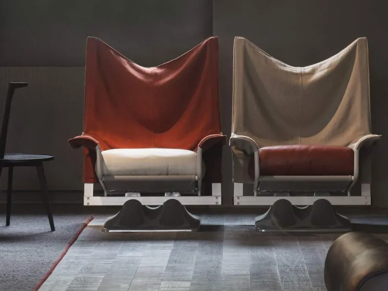 Poltrona di design AEO di Cassina