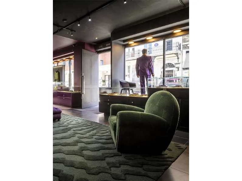 Poltrona Chester Ozwald Boateng in velluto di Poltrona Frau