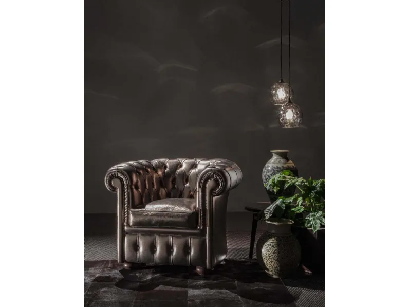 Poltroncina in pelle trapuntata Chesterina di GR Salotti