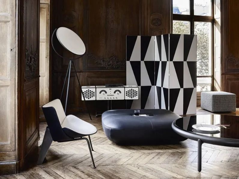 Poltroncina di design in pelle con scocca in poliuretano Do-Maru di B&B Italia