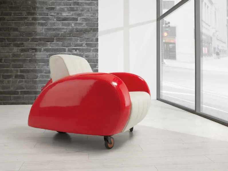 Poltrona di design in pelle con ruote Dolci Ricordi di Tancredi salotti