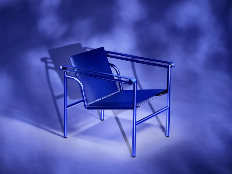 Poltroncina in cuoio Dossier Basculant di Cassina