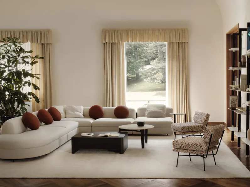 Poltroncina in tessuto Elettra di Arflex