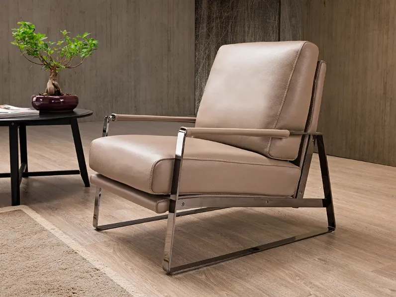 Poltrona in pelle Elsa di Delta Salotti