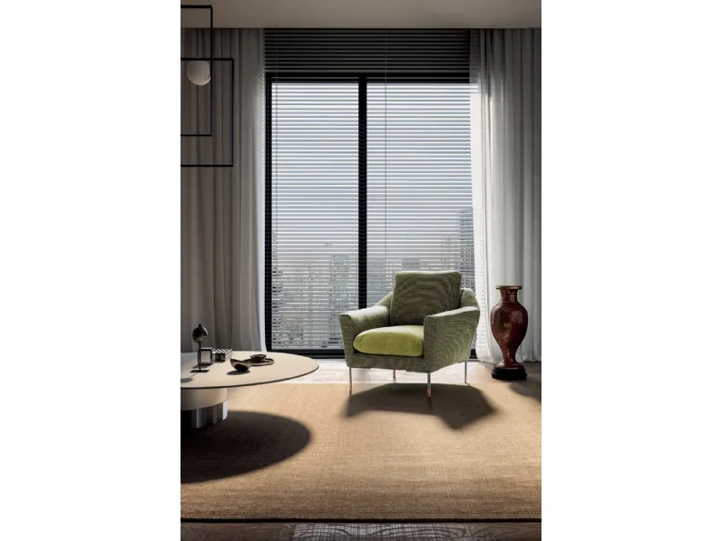 Poltroncina minimalista in tessuto con piedi in metallo Fabula di DHome