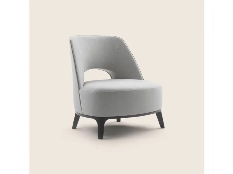 Poltroncina in tessuto imbottito Ermione di Flexform