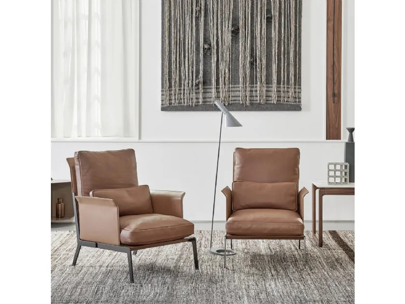 Poltrona in cuoio con cuscini in pelle Happy-Hour di Flexform