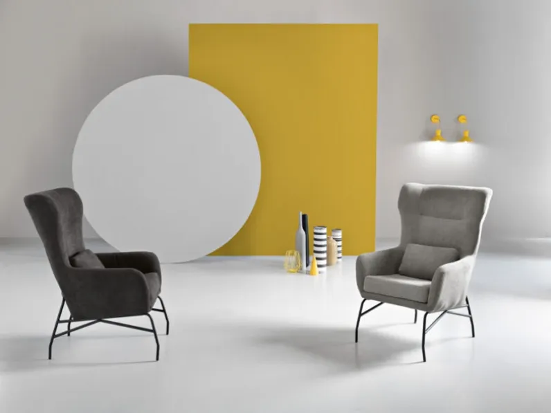 Poltrona Fry in tessuto imbottito di Ikone Casa