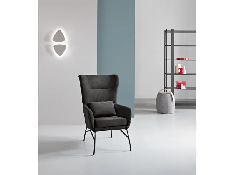 Poltrona Fry in tessuto imbottito di Ikone Casa