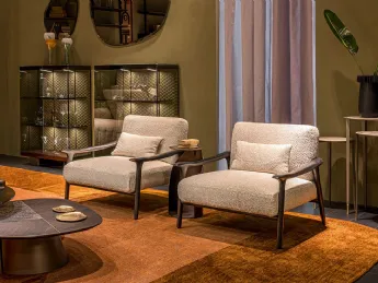 La poltrona Giselle Lounge di Cattelan Italia unisce design contemporaneo e comfort eccezionale.